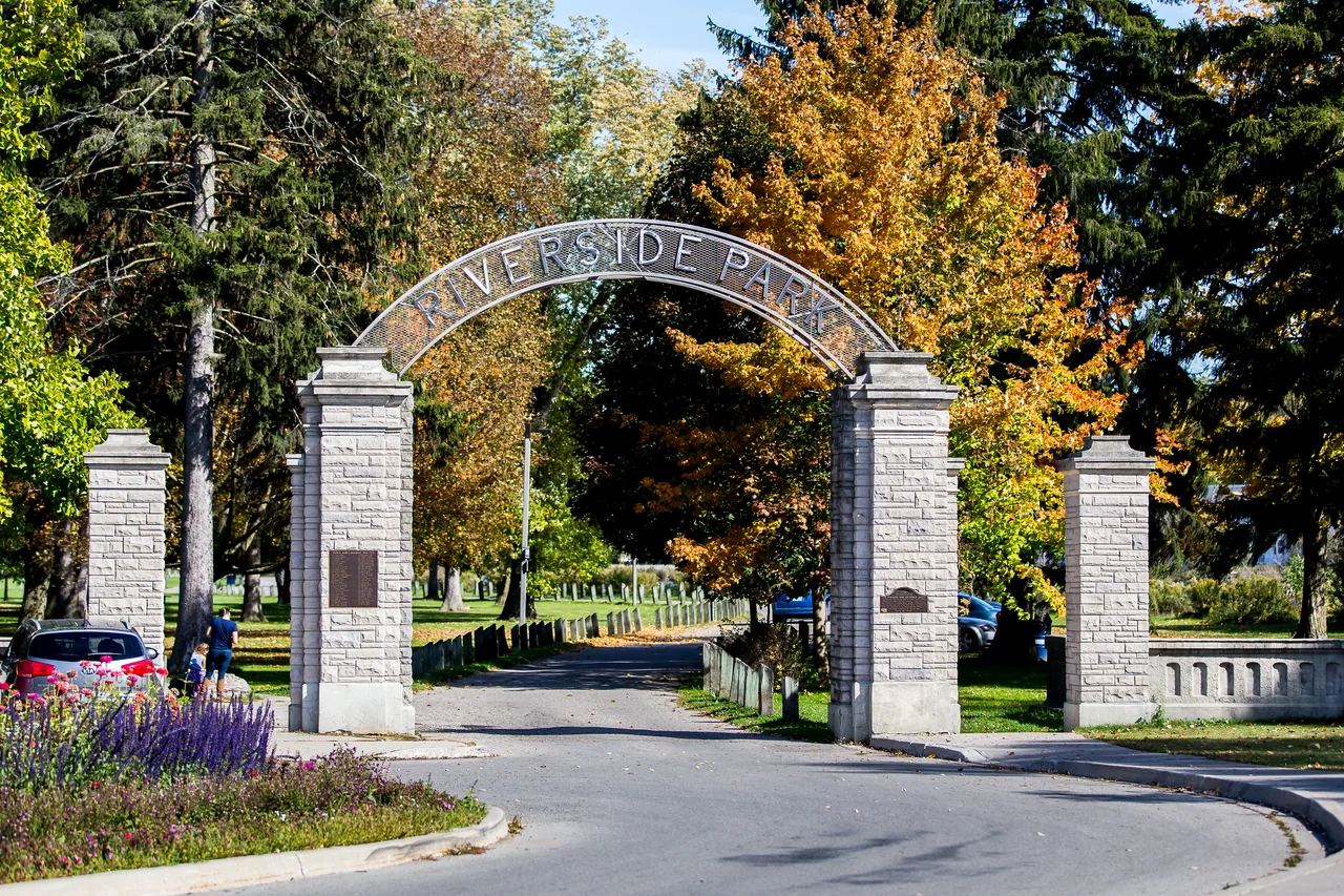 Ground-level view of Riverside Park